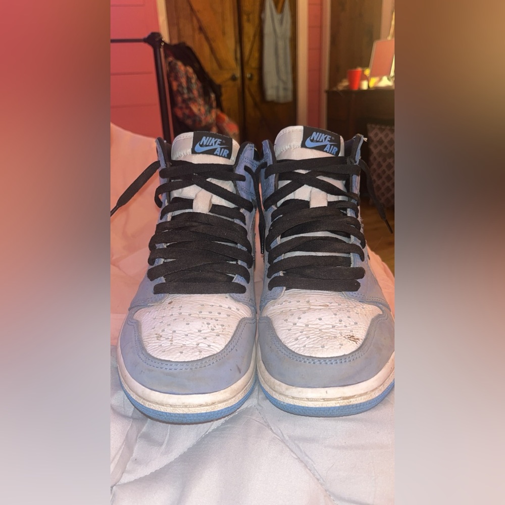 Very loved university blue Jordan’s